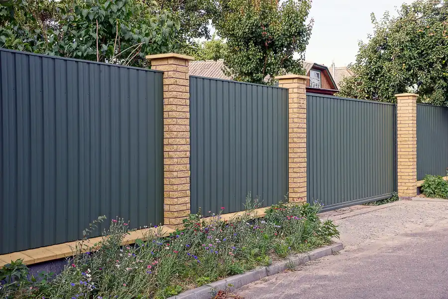 Pillar Fence Installation
